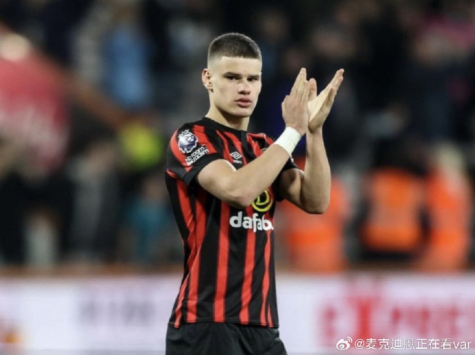 易胜博体育-利物浦后防实力捉襟见肘,球队高层考虑转会补强-第2张图片-易胜博体育 易胜博体育-利物浦后防实力捉襟见肘,球队高层考虑转会补强-第2张图片-易胜博体育