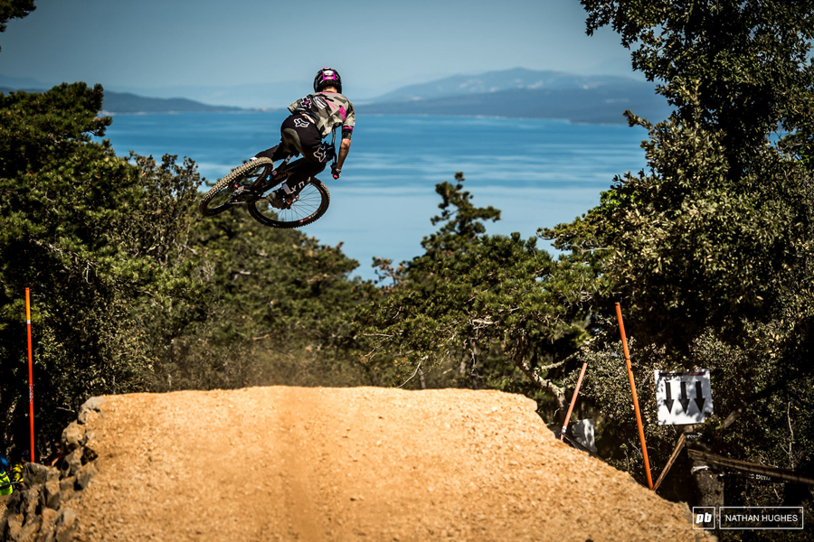 易胜博体育官方网站-克罗地亚队在比赛中势不可挡,获得冠军-第1张图片-易胜博体育 易胜博体育官方网站-克罗地亚队在比赛中势不可挡,获得冠军-第1张图片-易胜博体育