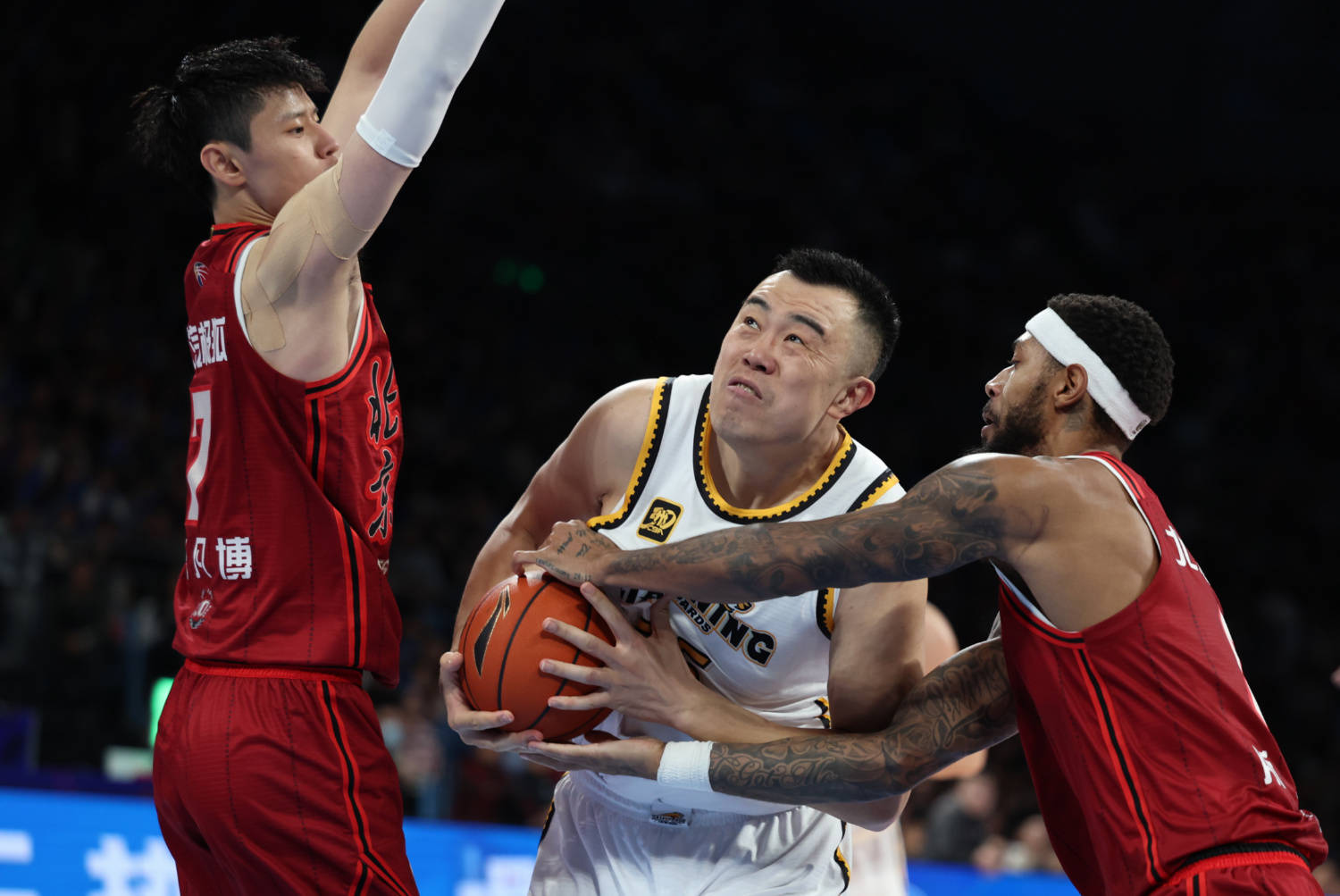 易胜博体育-北京队力克深圳!双外援联袂砍分掀翻对手-第2张图片-易胜博体育 易胜博体育-北京队力克深圳!双外援联袂砍分掀翻对手-第2张图片-易胜博体育
