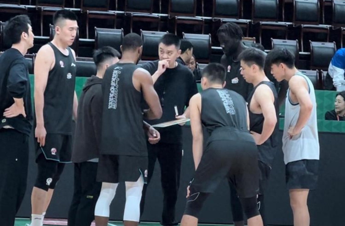 易胜博体育-篮网队球员积极备战弥补阵容缺失-第2张图片-易胜博体育 易胜博体育-篮网队球员积极备战弥补阵容缺失-第2张图片-易胜博体育