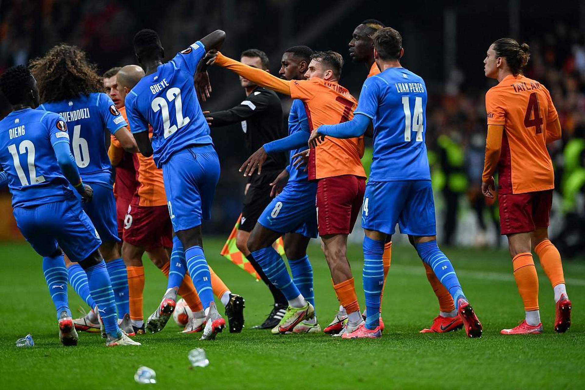 易胜博体育官方网站-欧预赛惊天逆转!夺冠热门遭遇黑马狂喜-第1张图片-易胜博体育 易胜博体育官方网站-欧预赛惊天逆转!夺冠热门遭遇黑马狂喜-第1张图片-易胜博体育