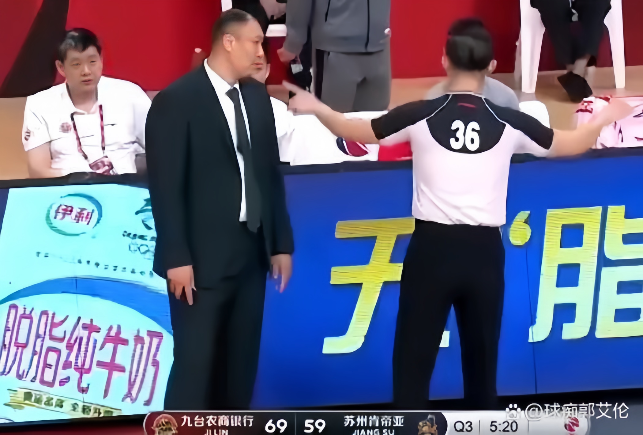 ysbSPORTS-裁判员公平公正,比赛现场秩序井然-第1张图片-易胜博体育 ysbSPORTS-裁判员公平公正,比赛现场秩序井然-第1张图片-易胜博体育