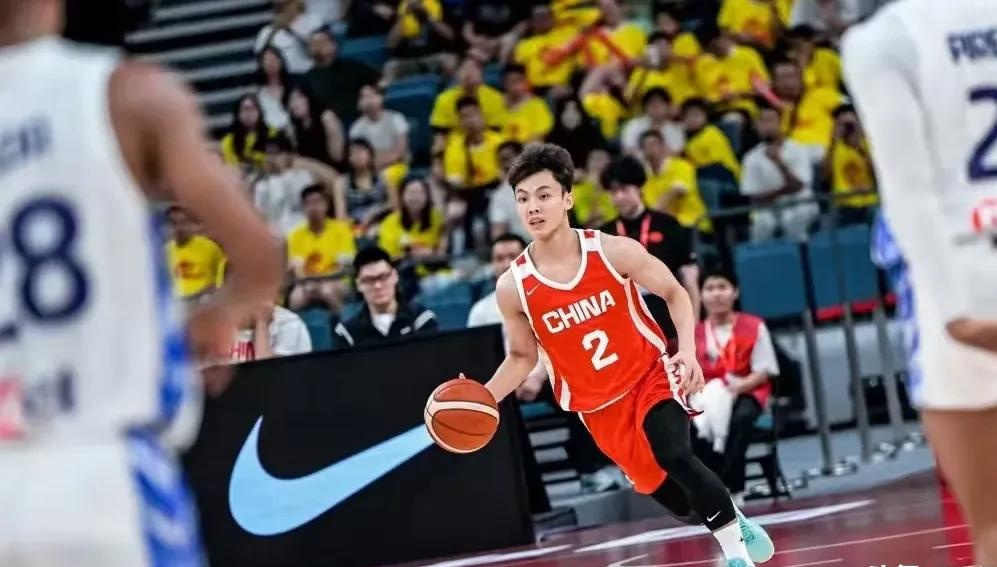 ysbSPORTS-篮球比赛中球员个人演绎神勇-第2张图片-易胜博体育 ysbSPORTS-篮球比赛中球员个人演绎神勇-第2张图片-易胜博体育